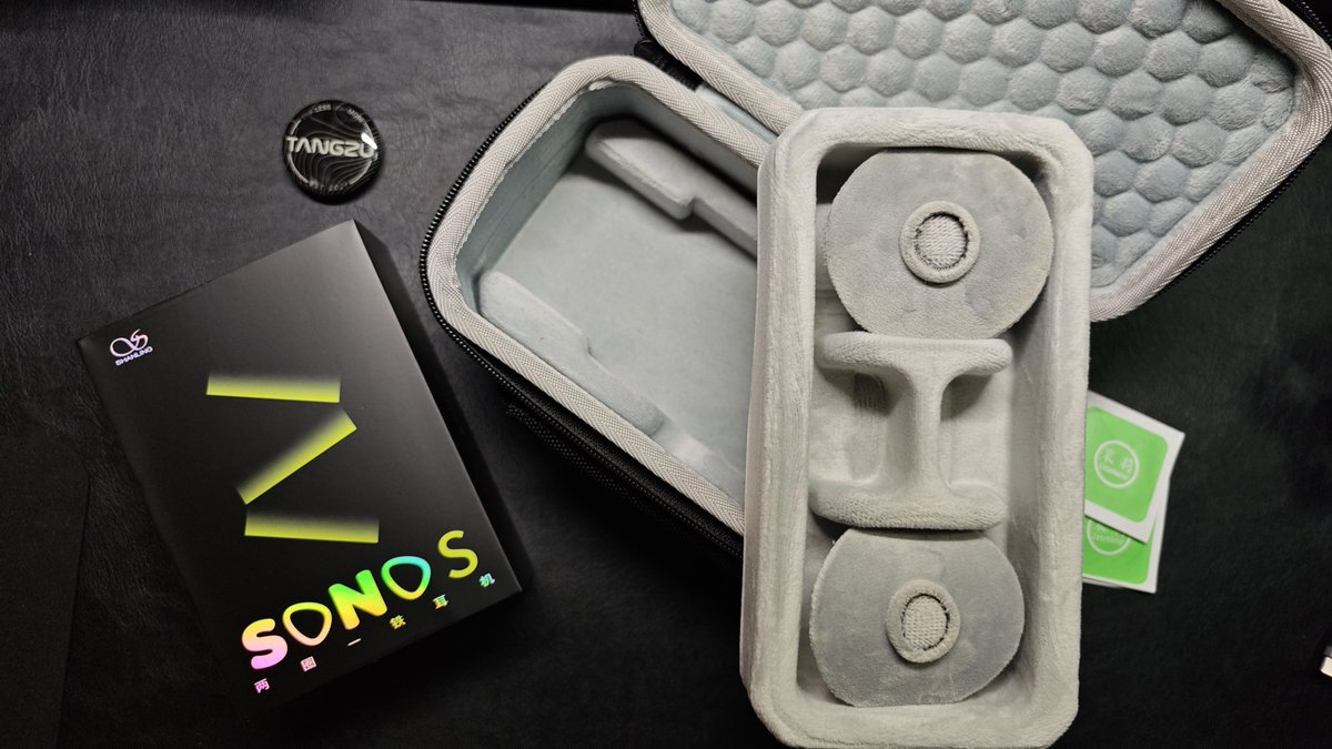 kimupax2's tweet image. アリエク購入品MNG✨

SHANLING の新作イヤホンSONO Sと
Xで少し話題になっていた⁉︎
DAP&amp;amp;イヤホンx2用の二段キャリングポーチ　登場✨

#SONOS #SHANLING #mng