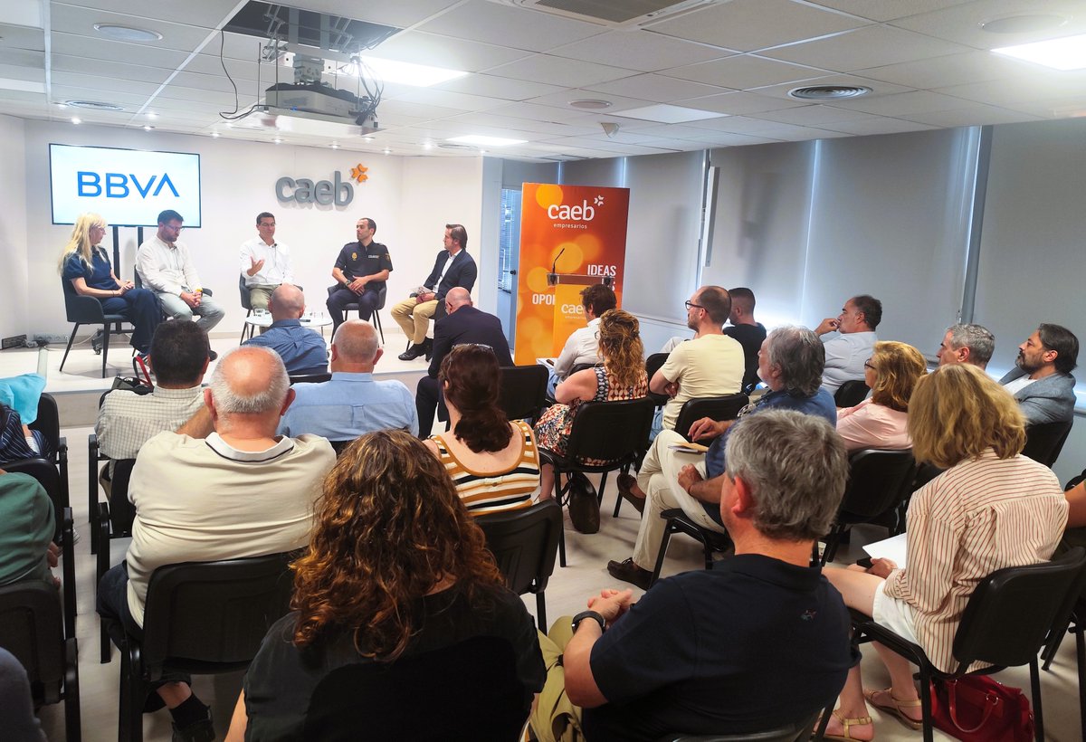 🔷El encuentro empresarial con <a href="/bbva/">BBVA</a> dedicado a la protección de las #empresas frente a la #ciberdelincuencia en #CAEB #Palma nos ha permitido tomar conciencia y reflexionar sobre la necesidad de:

🔹invertir en #ciberseguridad, 
🔹informar, #formar y #sensibilizar a las