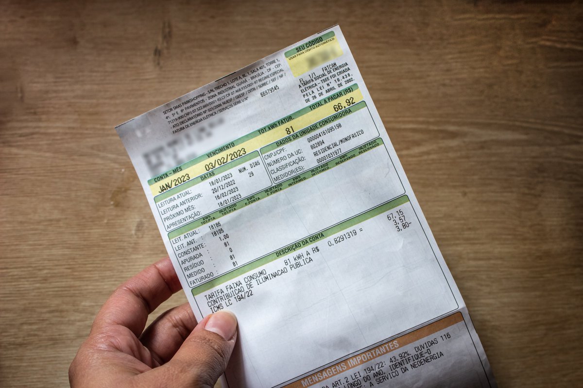 siteptbr's tweet image. 🚨🇧🇷 Deputados e Senadores DERRUBARAM os vetos de Lula sobre energia eólica e a conta de luz deve ficar MAIS CARA!