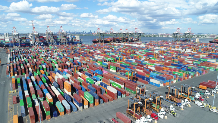 container_news's tweet photo. The #Port Authority of #New York and New #Jersey, Port Newark #Container Terminal, and the City of #Newark have jointly announced the completion of a landmark 7.2 megawatt solar #energy system at #PNCT.
https://t.co/hCWWE8fJQm https://t.co/QKMW032xcw