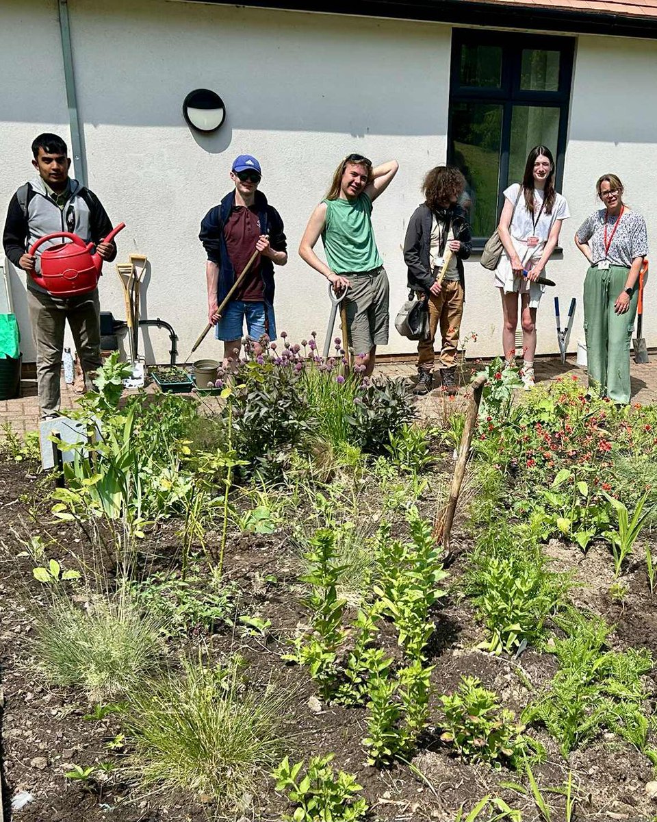 The S6F Green Shoots Gardening Club had their last official session last week. We said goodbye to Y13 students, Nevaeh, Rory and Alex but celebrated our achievements in the orchard, the thriving wildlife garden, growing vegetables, and the beautiful flowers in the Art Garden 🪻