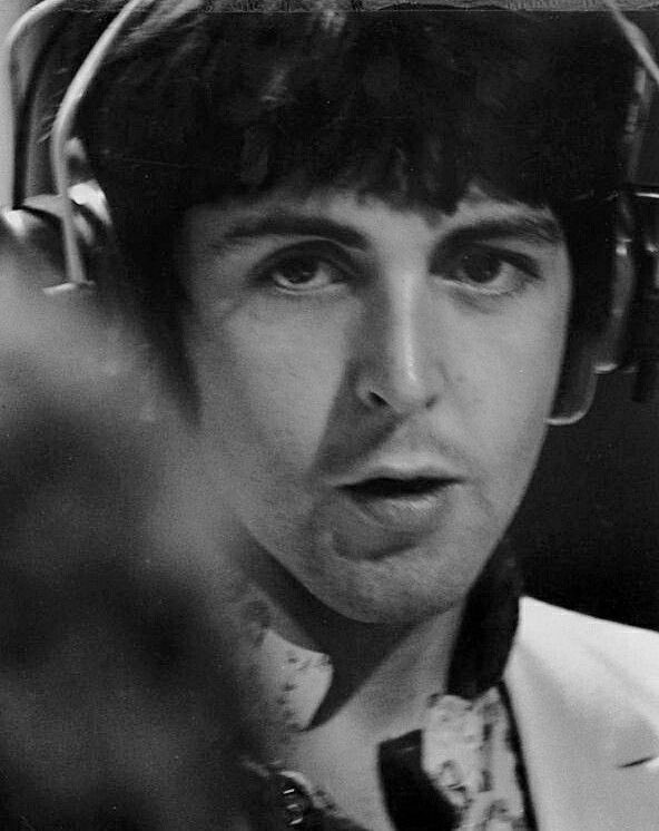 Steve Martin (@unrealbluegrass) on Twitter photo Happy Birthday Sir Paul McCartney
You've brought such joy to the music world.
Wishing you all of that joy back ten fold.
<a href="/PaulMcCartney/">Paul McCartney</a> Happy Birthday Sir Paul McCartney
You've brought such joy to the music world.
Wishing you all of that joy back ten fold.
<a href="/PaulMcCartney/">Paul McCartney</a>