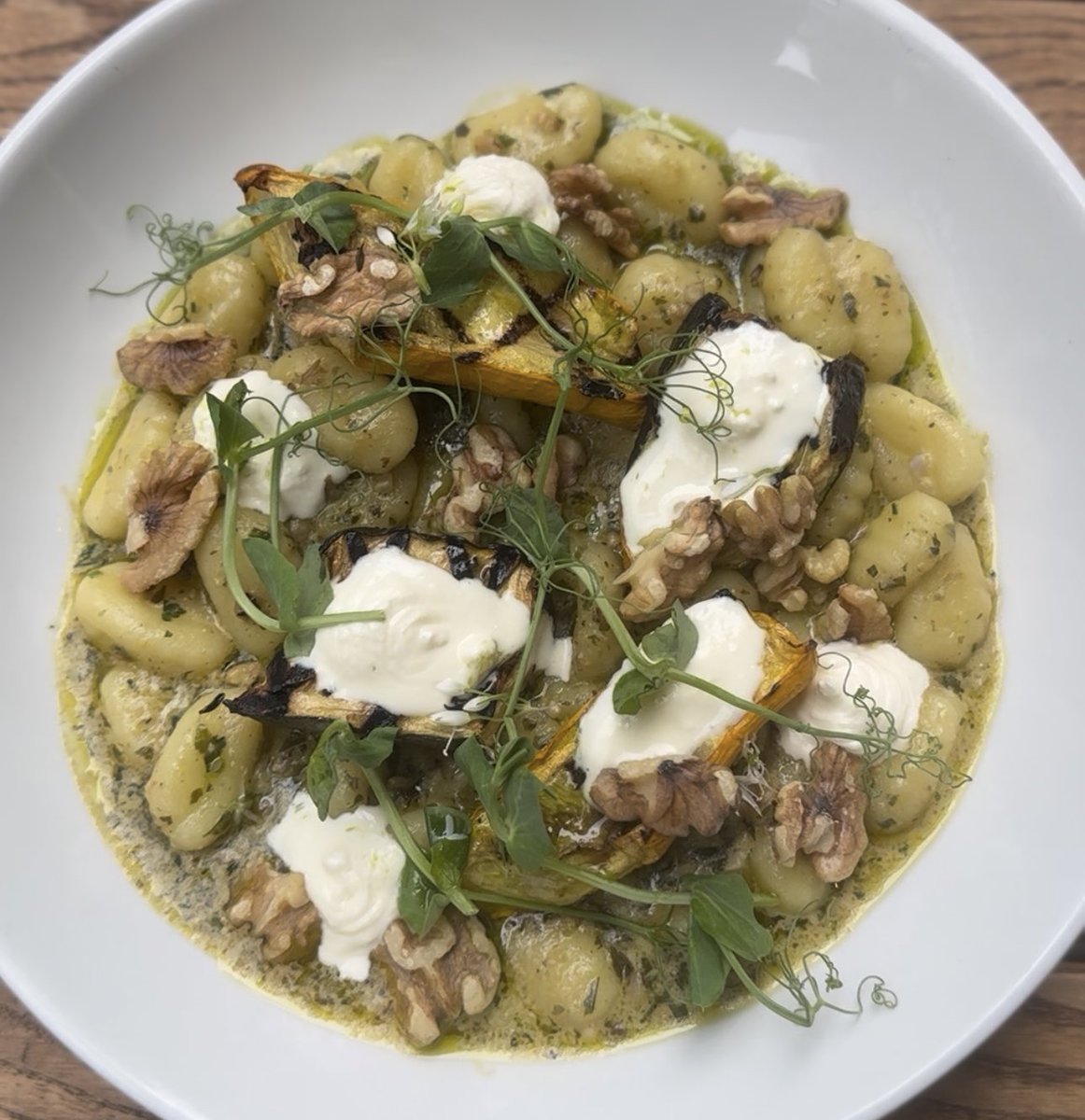 Summer menu coming soon -all you got to do is meet me at the Bunch!!!

#londonbridge #youngspubs #boroughmarket #shard #menu #summer #garden #foodporn #london #lunch
