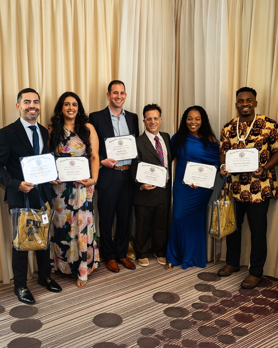 FIUMedicine's tweet image. Congrats the inaugural graduating class of our FIU/Miami Veterans Affairs Healthcare System Primary Care Internal Medicine Residency Program. 👏 We can’t wait to see where your medical careers take you next. 🩺  
#FIUMed #Residency #Graduation