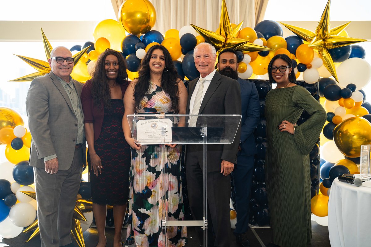 FIUMedicine's tweet image. Congrats the inaugural graduating class of our FIU/Miami Veterans Affairs Healthcare System Primary Care Internal Medicine Residency Program. 👏 We can’t wait to see where your medical careers take you next. 🩺  
#FIUMed #Residency #Graduation