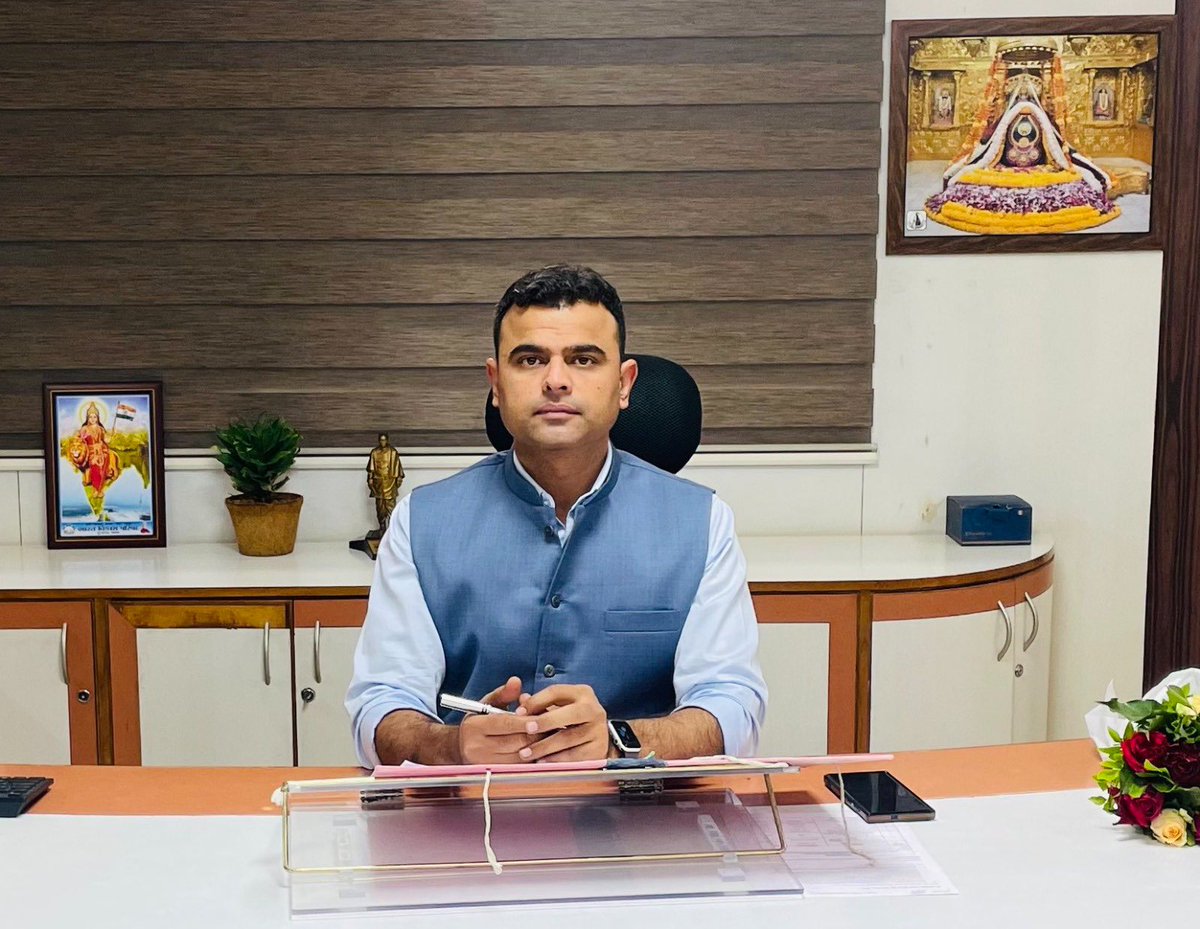 Congratulations to Dr Om Prakash, IAS on being appointed as the new Collector and District Magistrate of Rajkot, Gujarat. 

He was serving as Municipal Commissioner of Junagadh and has previously worked as District Development Officer in Mehsana. Best wishes for his new role!