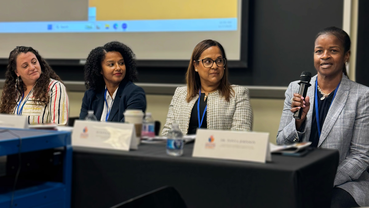 Bronx Comm. College (@bcccuny) on Twitter photo ๐ BCC's Susana Rivera and Dr. Tonya Johnson joined a panel at the Hispanic Education Summit hosted by the Hispanic Federation at the CUNY Graduate Center, to discuss strategies for equitable dual enrollment in NY State.
#HispanicEducationSummit #bcccuny #bccpride <a href="/CUNY/">The City University of New York</a> ๐ BCC's Susana Rivera and Dr. Tonya Johnson joined a panel at the Hispanic Education Summit hosted by the Hispanic Federation at the CUNY Graduate Center, to discuss strategies for equitable dual enrollment in NY State.
#HispanicEducationSummit #bcccuny #bccpride <a href="/CUNY/">The City University of New York</a>