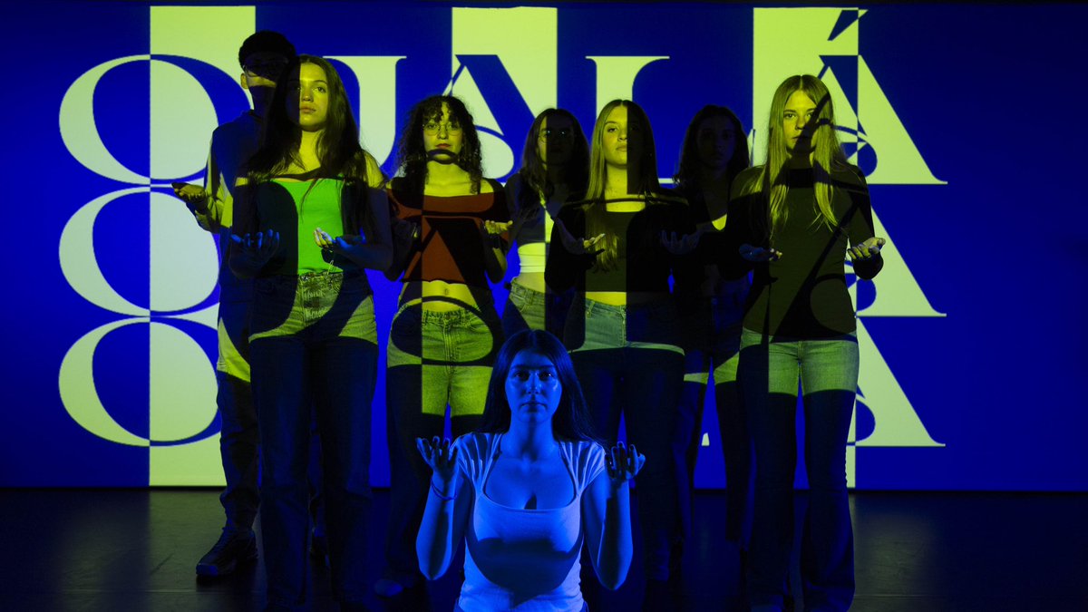 Cross Border Project (@crossborderproj) on Twitter photo “Entre el caos y el ojalá” pregunta sobre cuál es la palabras que atraviesa nuestra adolescencia. Y qué recuerdos se esconden detrás de esas palabras.
📆 27, 28 y 29 de junio, a las 18.30 h en <a href="/EspacioQM/">Espacio Abierto Quinta de los Molinos</a> (Madrid).
🎟️Entrada libre hasta completar aforo.
#EscuelaCross “Entre el caos y el ojalá” pregunta sobre cuál es la palabras que atraviesa nuestra adolescencia. Y qué recuerdos se esconden detrás de esas palabras.
📆 27, 28 y 29 de junio, a las 18.30 h en <a href="/EspacioQM/">Espacio Abierto Quinta de los Molinos</a> (Madrid).
🎟️Entrada libre hasta completar aforo.
#EscuelaCross