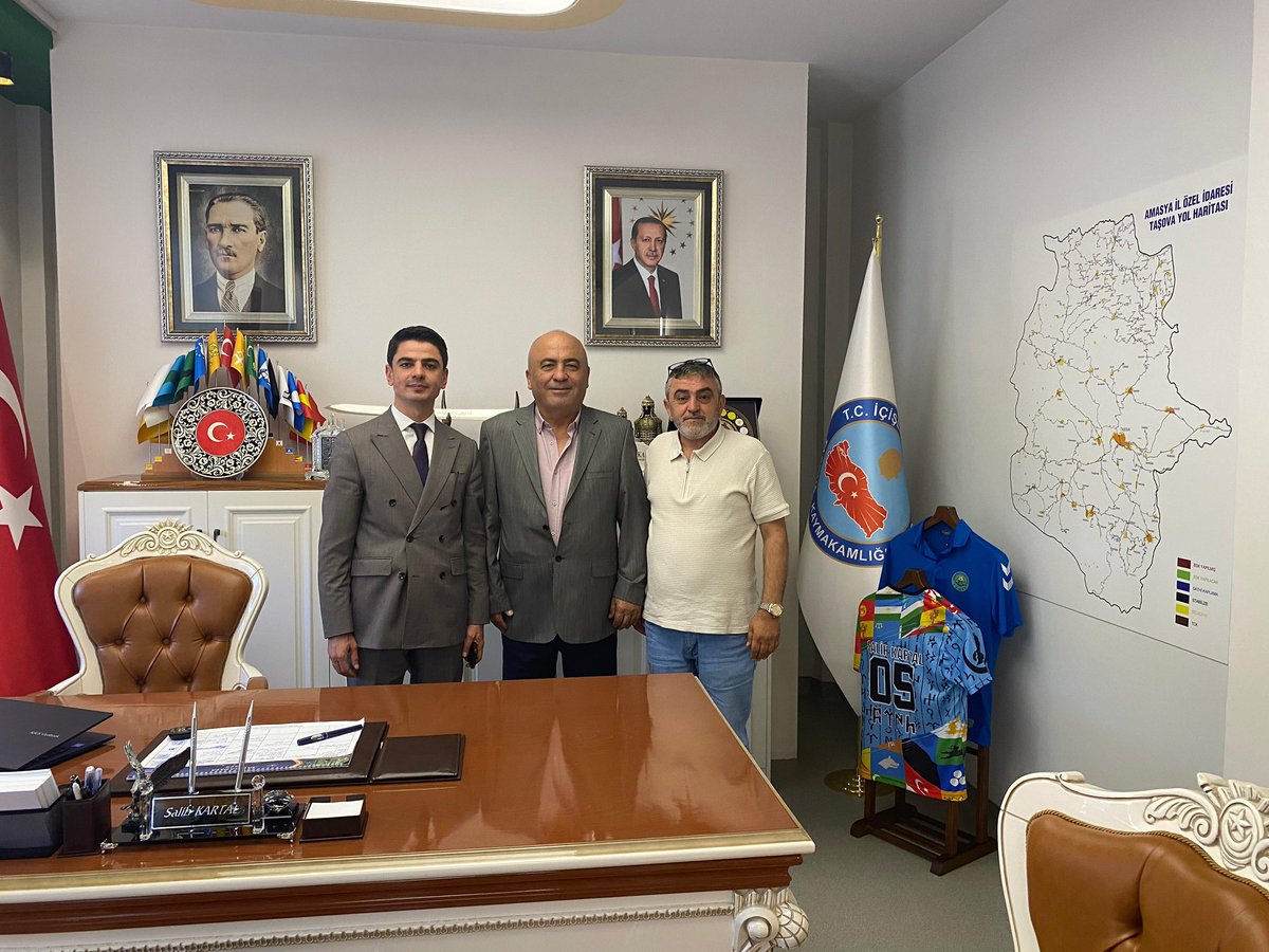 Amasya ,Taşova Kaymakamı Salih Kartal Kardeşimi , İş adamı Mehmet Genç beyle ziyaret ettik, Nazik ev sahipliğinden dolayı ,Kaymakam beye çok teşekkür ediyorum 🇹🇷🤲

Prof Dr Musa ÜNVER