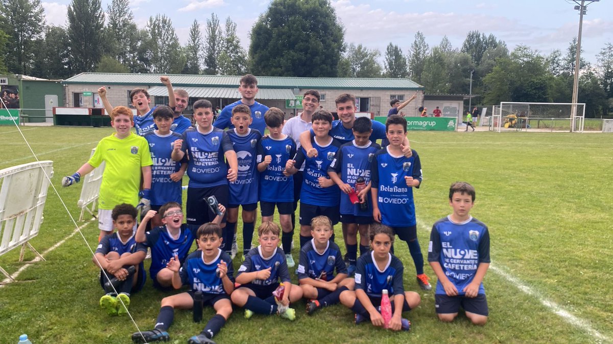 Los chicos del #EFOValevínB y del #EFOValevínC se han clasificado en el #TorneoDeColloto como primeros de grupo #EFOVtemporada2425 #PasiónAzul