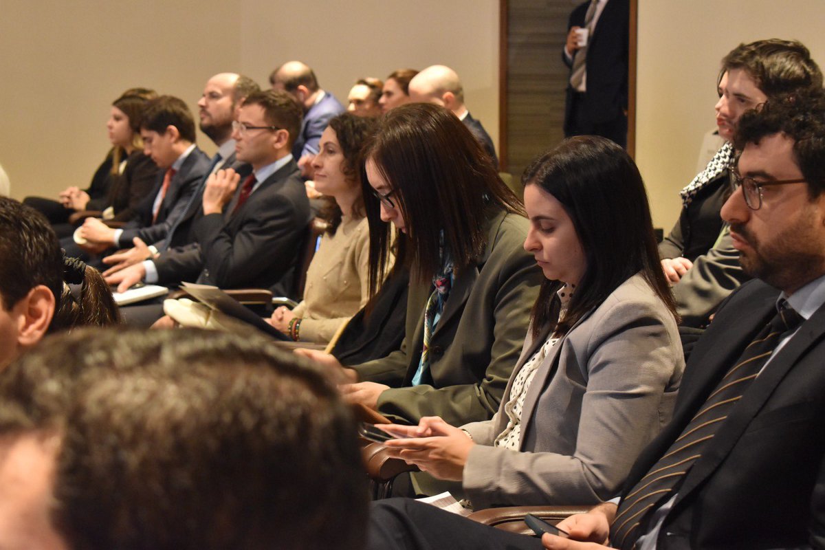 AuciUruguay's tweet image. Participamos del seminario “Aprendiendo lecciones de la #cooperación con🇨🇳”. 
La apertura estuvo integrada por: 
🗣️ Valeria Csukasi, subsecretaria  @CancilleriaUy 
🗣️ @embajadorcn_uy, embajador de🇨🇳en🇺🇾
🗣️ @GonzaloTancredi, director de la DICYT
🗣️ @Clavijo_Martin, director #AUCI