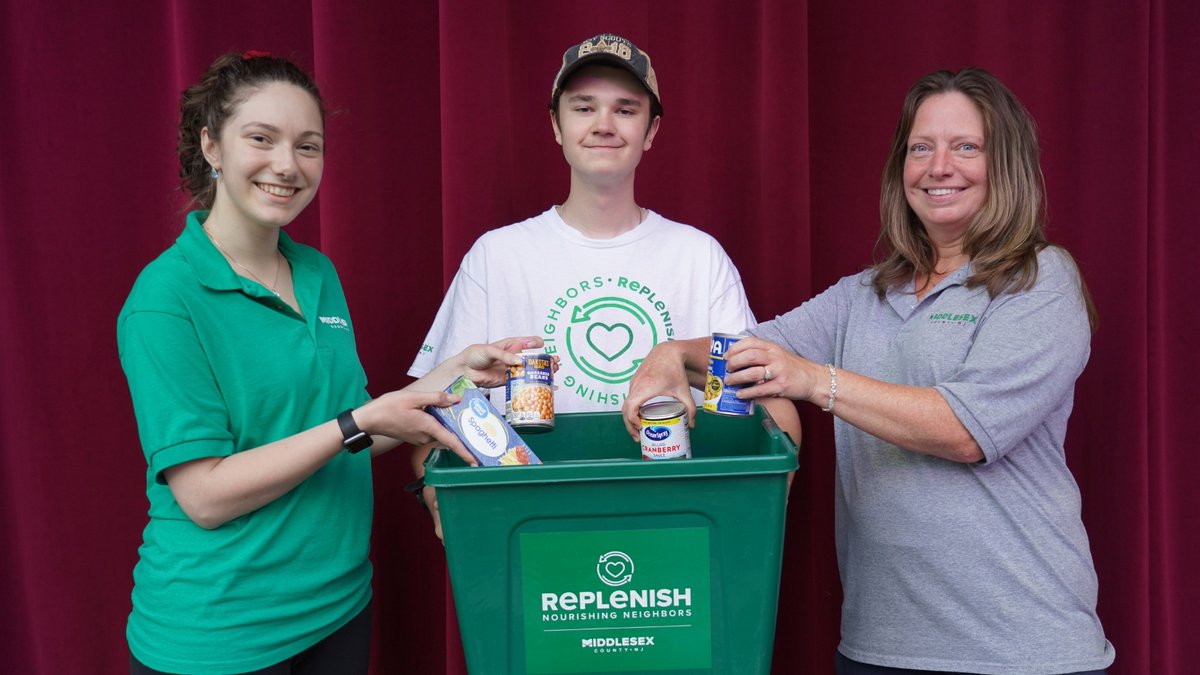 we_REPLENISH's tweet image. 🎭 &quot;You&apos;ve Got a Friend&quot;... in #REPLENISH!

We will be collecting #nonperishable food &amp;amp; monetary donations at every #performance of #Beautiful: The #CaroleKing #Musical at @PlaysInThePark — starting tonight! 🎶

Show times and info: bit.ly/3rH26Zw