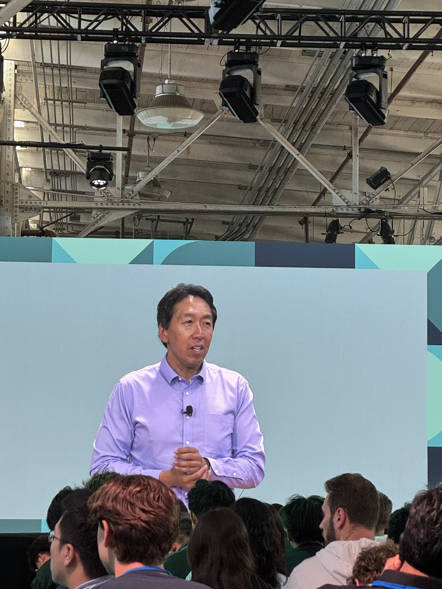 aashi_wal's tweet image. went into YC AI SUS thinking I needed a life-changing billion-dollar idea, left realizing I just need strong conviction and an AI agent
thank you @ycombinator for hosting such an elite event