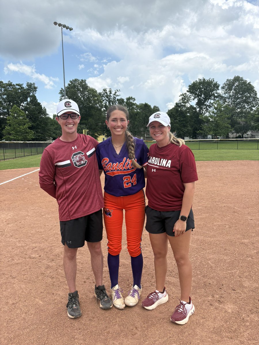 Shaelyn Erickson (@shaelyneric2027) on Twitter photo Thank you <a href="/GamecockSoftbll/">South Carolina Softball</a> for having me at camp today! It was great to learn more about Carolina softball and I hope to learn more from you again! Thank you <a href="/CoachZack21/">Zack Parsons</a> for the pitching instruction ❤️🤍🖤<a href="/ashleychastain/">Ashley Chastain Woodard</a> <a href="/jodydavidson/">Jody Davidson</a> <a href="/KatieRBrowder/">Katie Rietkovich Browder</a> Thank you <a href="/GamecockSoftbll/">South Carolina Softball</a> for having me at camp today! It was great to learn more about Carolina softball and I hope to learn more from you again! Thank you <a href="/CoachZack21/">Zack Parsons</a> for the pitching instruction ❤️🤍🖤<a href="/ashleychastain/">Ashley Chastain Woodard</a> <a href="/jodydavidson/">Jody Davidson</a> <a href="/KatieRBrowder/">Katie Rietkovich Browder</a>