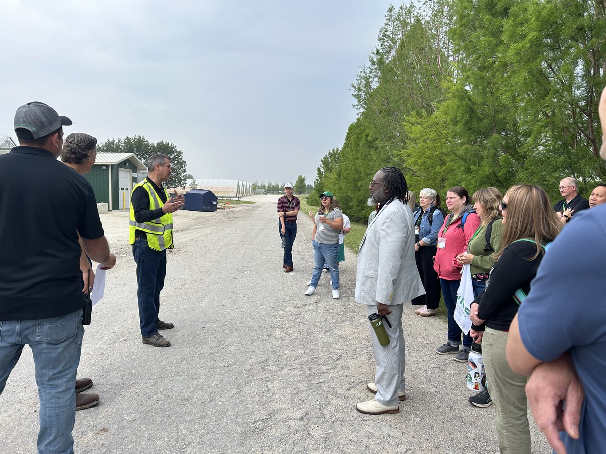 Use these free lesson plans if you're an educator looking to grow your plant-passion!
seedyourfuture.org/career-explora…
#SeedYourFuture
#TeachHorticulture
#ExplorePlantCareers
#HorticultureInTheClassroom
#GreenCareersInEducation
#InspireFutureHorticulturists
#EducatorsForGreenCareers