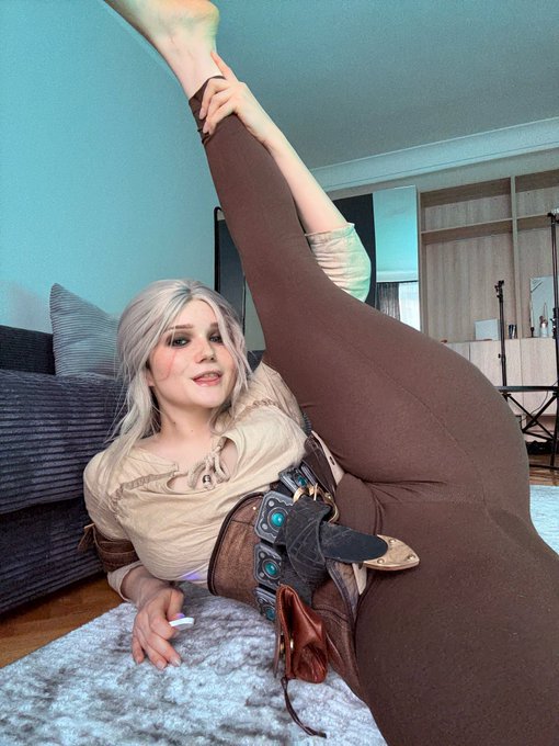 I guess Witcher schools taught me some really good stretching 😏⚔️💫 #Ciri #thewitcher4 https://t.co/z<a href="/tag/ciri"class="tags"><span>#ciri</span></a><a href="/tag/thewitcher4"class="tags"><span>#thewitcher4</span></a>