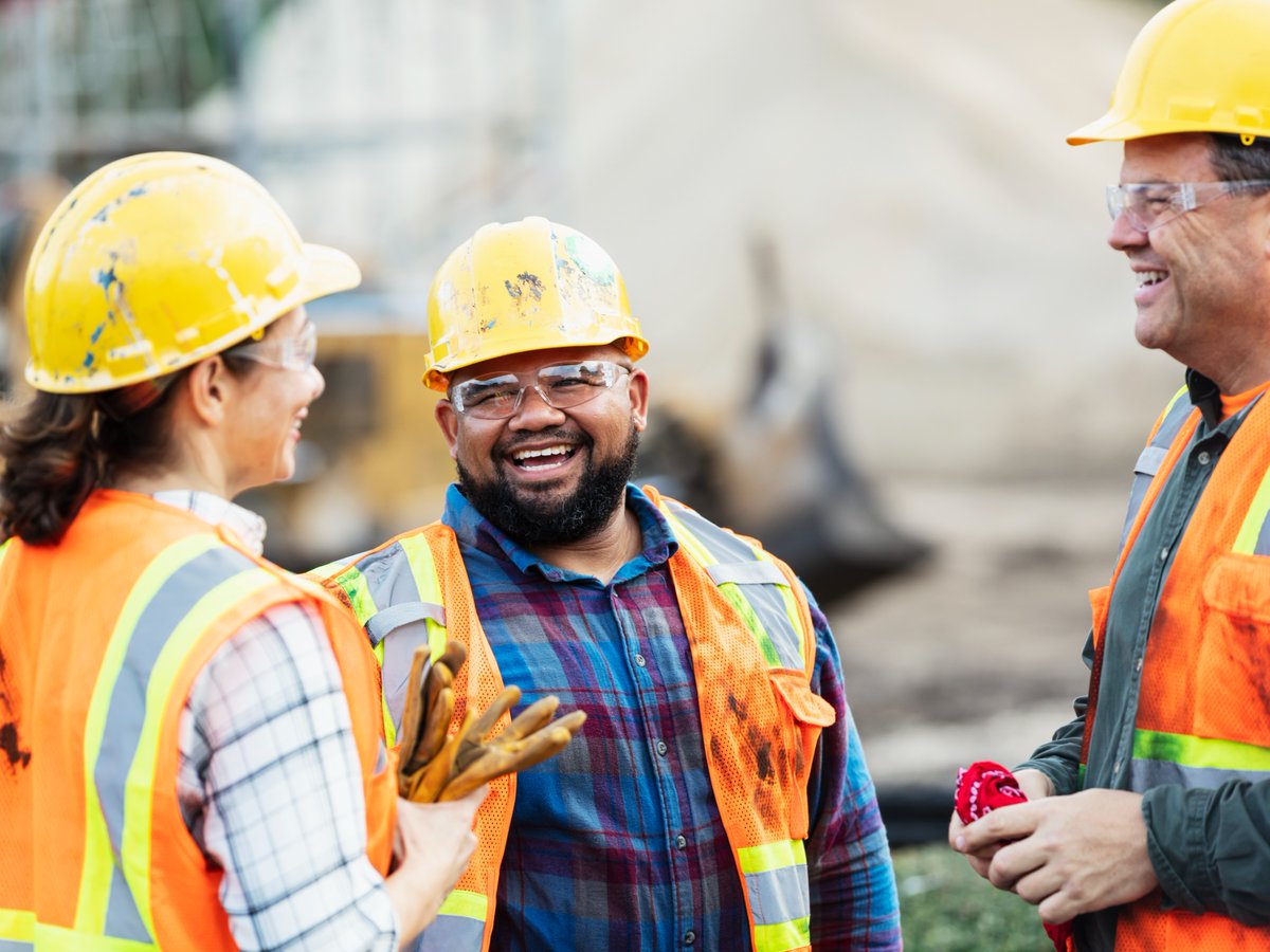 🛠️ Did you know you can verify a commercial contractor is licensed with the state of Ohio by searching the Division's online database? Click here: 🔗com.ohio.gov/divisions-and-… 
#OhioCommerce