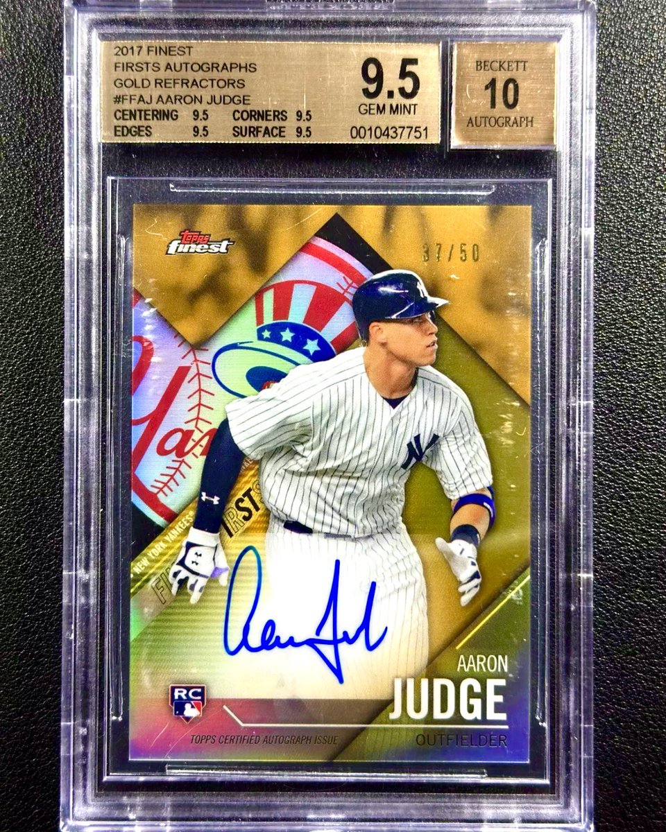 Topps tweet media