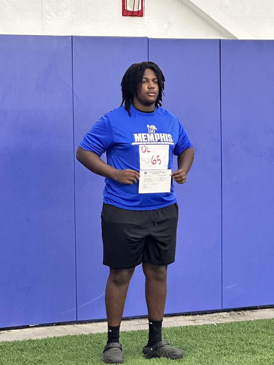 Kyren Ware (@kyrenware_2027) on Twitter photo Grateful for the opportunity to learn, grow, and compete at <a href="/MemphisFB/">Memphis Football</a> OL/DL Big Man Camp! 💪🏽🐯 Thank you to the coaches for the hands-on instruction and motivation! #BigManCamp <a href="/davediehl66/">Coach David Diehl</a> <a href="/Coach__Myers/">Jeff Myers</a> <a href="/BaylorDampeer/">Baylor Dampeer</a> Grateful for the opportunity to learn, grow, and compete at <a href="/MemphisFB/">Memphis Football</a> OL/DL Big Man Camp! 💪🏽🐯 Thank you to the coaches for the hands-on instruction and motivation! #BigManCamp <a href="/davediehl66/">Coach David Diehl</a> <a href="/Coach__Myers/">Jeff Myers</a> <a href="/BaylorDampeer/">Baylor Dampeer</a>