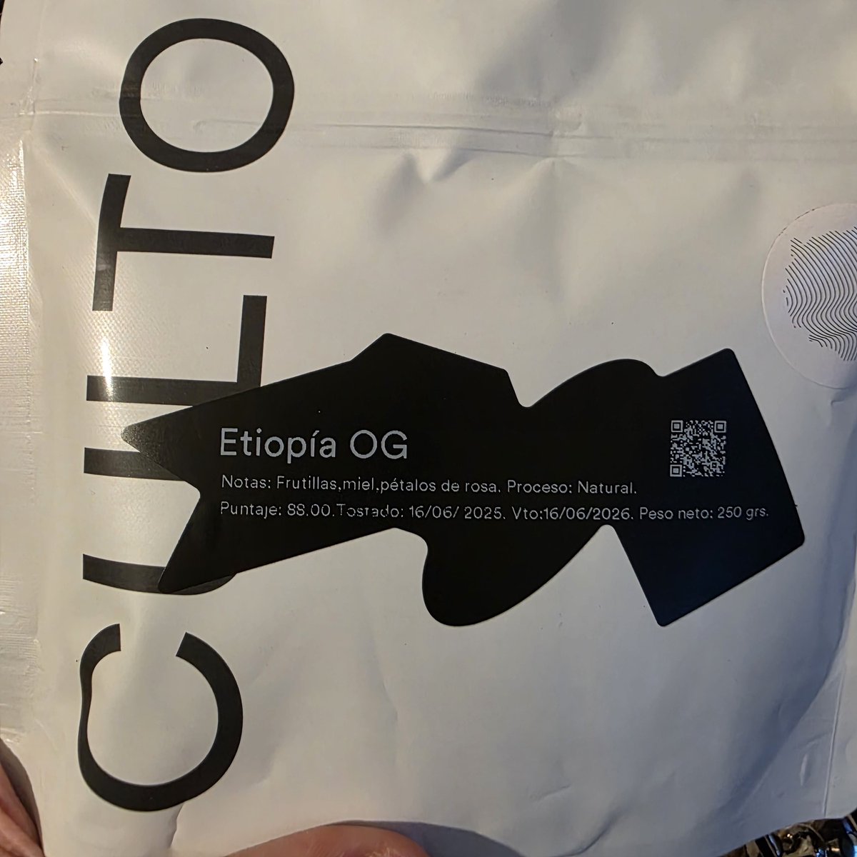 federicod's tweet photo. Acaba de #explotar el mundo.
Si pudieran oler la fragancia del grano y la complejidad de sabores de este café... un viaje sensorial al universo.
#Culto #Café https://t.co/GbB6ykiQuZ