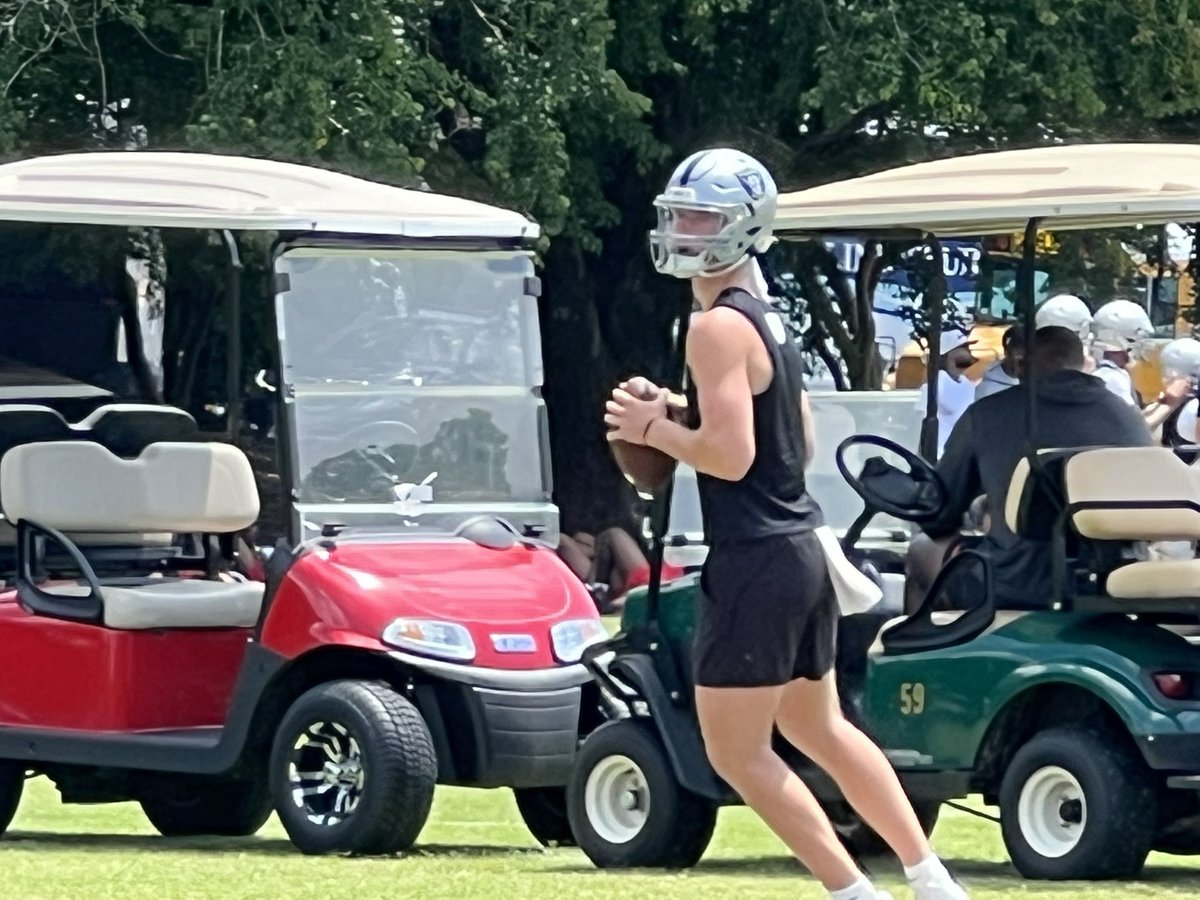 EPHSRecruiting's tweet image. A few more from today…

💯🔥💯

#CLIMB25

@Raiders @AthleticsEP @VanSpence10 @coachruss23 @BJacobsonFBall @RecruitGeorgia @NwGaFootball @RustyMansell_ @BALLERSCHOICE1 @ChadSimmons_ @ErikRichardsUSA @NEGARecruits @PrepRedzoneGA @GHSFdaily #RaiderNation