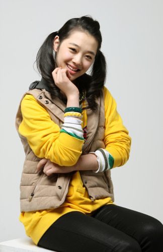 narshazone's tweet image. — f(x)&apos;s Sulli (2009)