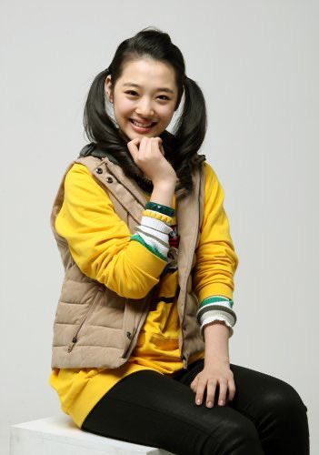 narshazone's tweet image. — f(x)&apos;s Sulli (2009)