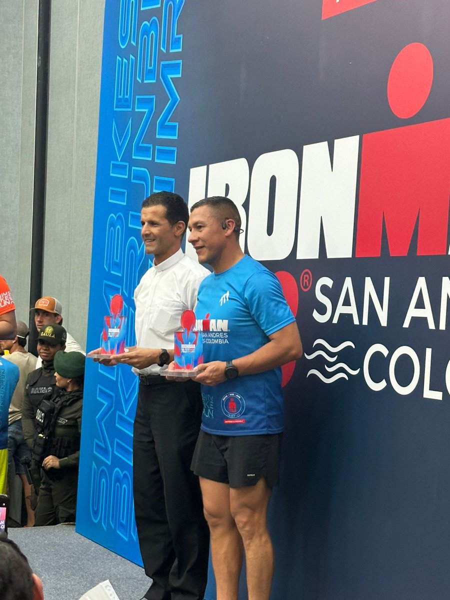 Fuerzas Militares de Colombia (@fuerzasmilcol) on Twitter photo Nos enorgullece la sobresaliente participación de nuestros deportistas de la Liga de Triatlón de <a href="/fedemffaa/">fedem.ffaa</a> en IRONMAN 70.3 quienes desafiaron el calor en San Andrés Isla y conquistaron tres medallas de oro en la prueba completa por relevos y una de plata en la categoría 44 a 49 Nos enorgullece la sobresaliente participación de nuestros deportistas de la Liga de Triatlón de <a href="/fedemffaa/">fedem.ffaa</a> en IRONMAN 70.3 quienes desafiaron el calor en San Andrés Isla y conquistaron tres medallas de oro en la prueba completa por relevos y una de plata en la categoría 44 a 49