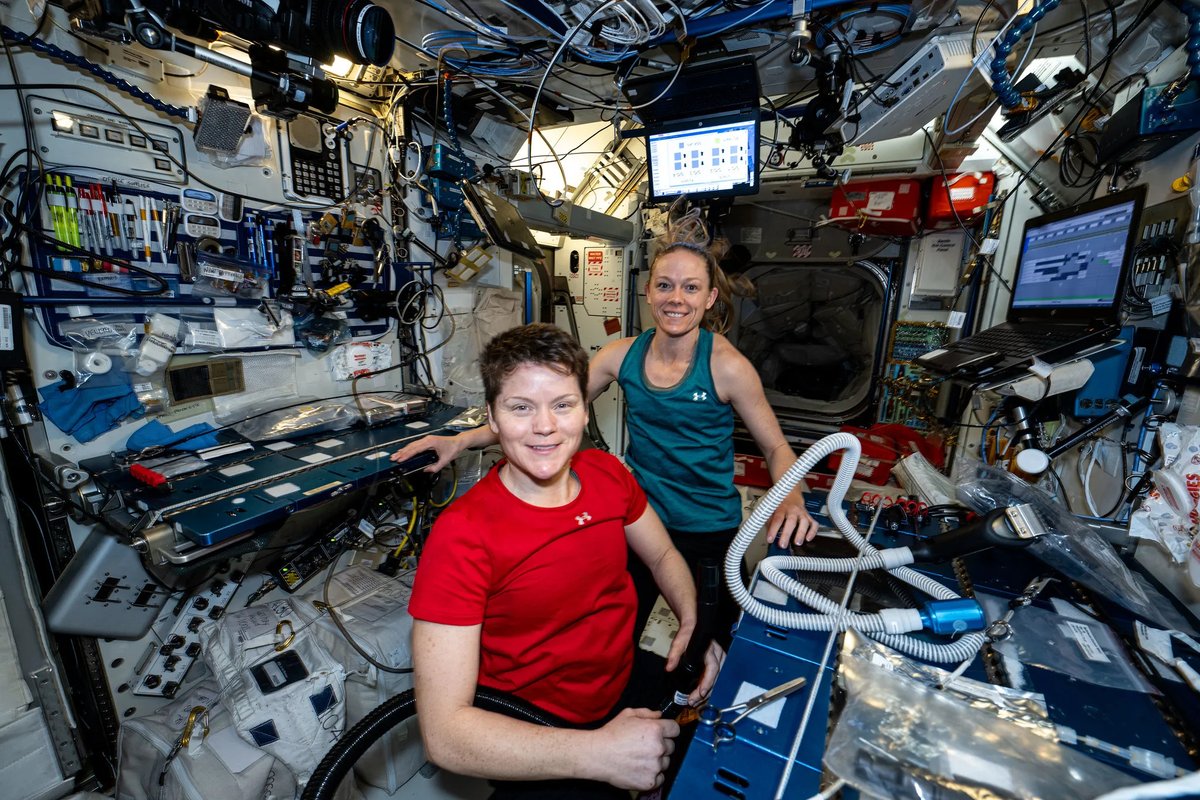 NASASpaceOps's tweet photo. Students from New York and Utah will hear from NASA astronauts aboard the @Space_Station as they answer prerecorded questions in two separate events.
Watch the 20-minute Earth-to-space calls on the @NASASTEM YouTube Channel.
Learn more: https://t.co/oVCyNvYfNh https://t.co/4f1oISfP9b