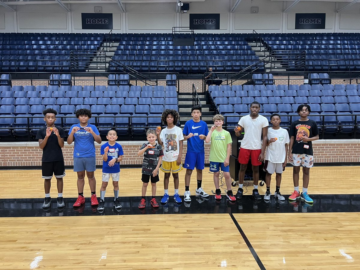 TIMBERVIEW BASKETBALL (@tviewbasketball) on Twitter photo Day 3 and these campers are still WORKING😤💪
These campers of the day shined today in drills and competitions‼️🏅 Day 3 and these campers are still WORKING😤💪
These campers of the day shined today in drills and competitions‼️🏅