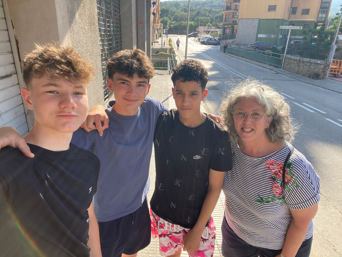 Ajuntament de La Jonquera (@ajlajonquera) on Twitter photo 🧱Pablo, Víctor i Abdellah de 4t d’ESO <a href="/inslajonquera/">INS La Jonquera</a> van participar en el manteniment dels búnquers i de la ruta dels búnquers, en el projecte Servei Comunitari. La regidora Lluïsa Macias va acompanyar l’alumnat.
@visitlajonquera <a href="/museuexili/">MUME (La Jonquera)</a> @lajonqueracultura
#LaJonquera 🧱Pablo, Víctor i Abdellah de 4t d’ESO <a href="/inslajonquera/">INS La Jonquera</a> van participar en el manteniment dels búnquers i de la ruta dels búnquers, en el projecte Servei Comunitari. La regidora Lluïsa Macias va acompanyar l’alumnat.
@visitlajonquera <a href="/museuexili/">MUME (La Jonquera)</a> @lajonqueracultura
#LaJonquera