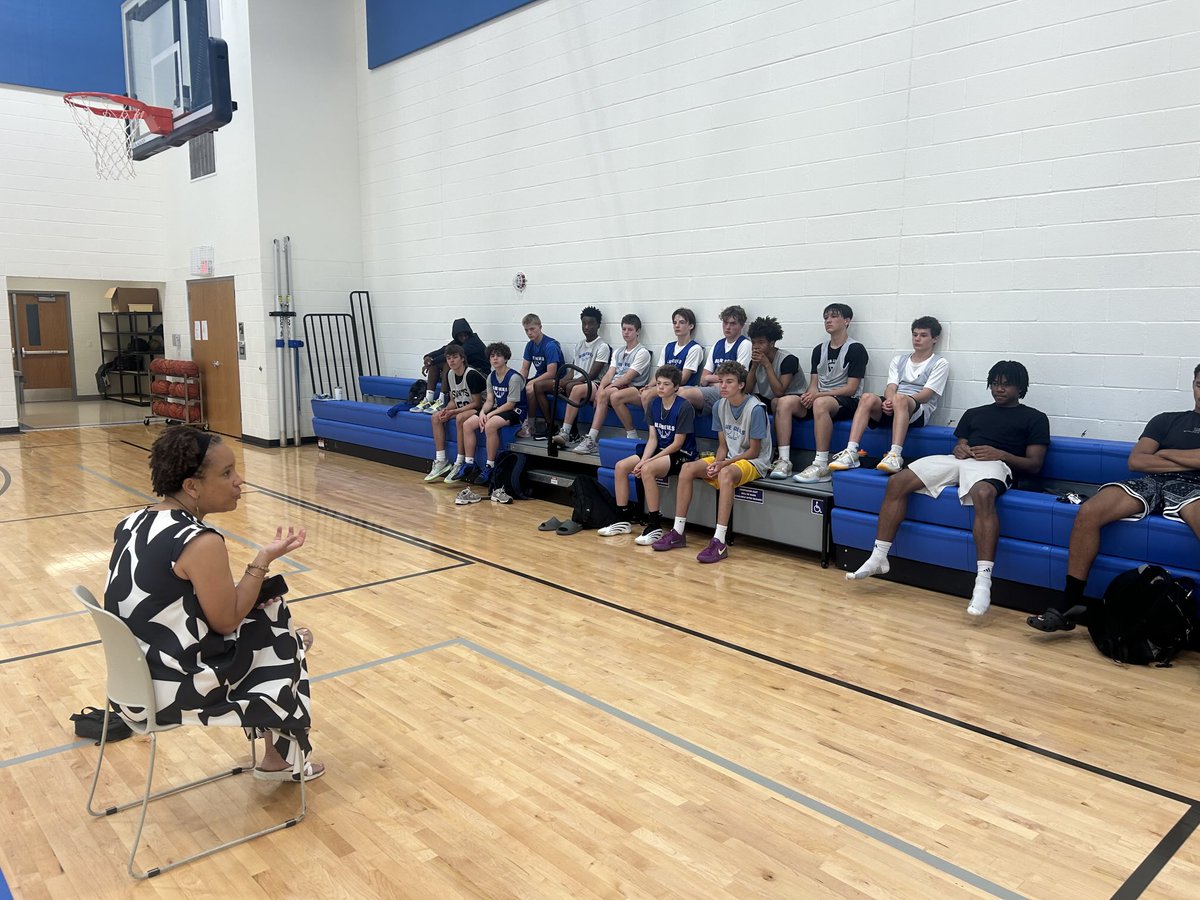 Thanks to Ms Tamala Merritt from Kirkwood Schools is here today teaching our MRHFamily kids about Juneteenth and why we take tomorrow off. Invaluable knowledge our kids as they grow and learn.