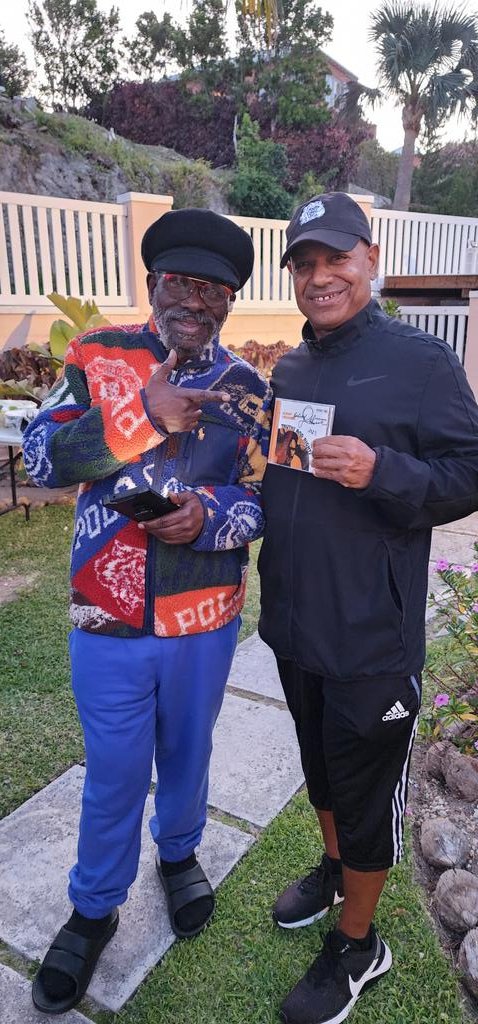 Colin Thompson🇧🇲 tweet media