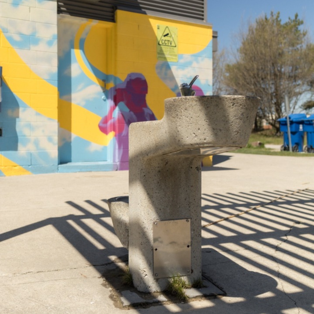 Today is a hot one, Toronto ☀️🥵
 
Reminder: If you're heading out, we have a handy online map showing the status of washrooms, drinking fountains, bottle fillers, and dog fountains at all City of Toronto parks.
 
toronto.ca/ParkWashrooms