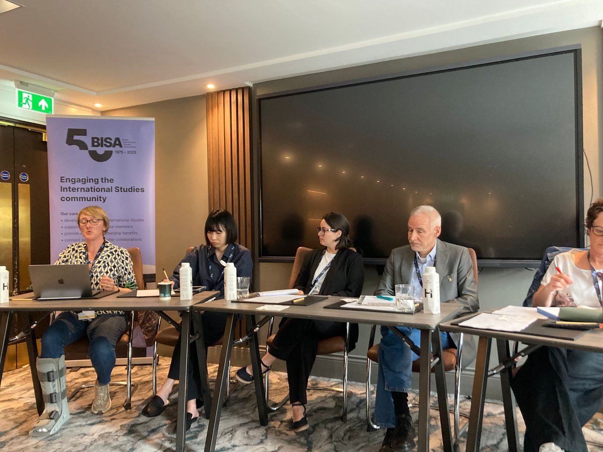 Dr Marcelle Trote Martins (@mtrotem) on Twitter photo I was very honoured to chair and help organise this special roundtable in honour of Prof Emma Hutchison at #BISA2025 - a moving tribute to her work on emotions and politics. Deep thanks to <a href="/rbleiker/">Roland Bleiker</a> for his generous support, and to all the speakers who made it so meaningful 🌟 I was very honoured to chair and help organise this special roundtable in honour of Prof Emma Hutchison at #BISA2025 - a moving tribute to her work on emotions and politics. Deep thanks to <a href="/rbleiker/">Roland Bleiker</a> for his generous support, and to all the speakers who made it so meaningful 🌟