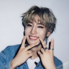 HAN JISUNG WITH BLACK EYELINER COME BACK TO ME