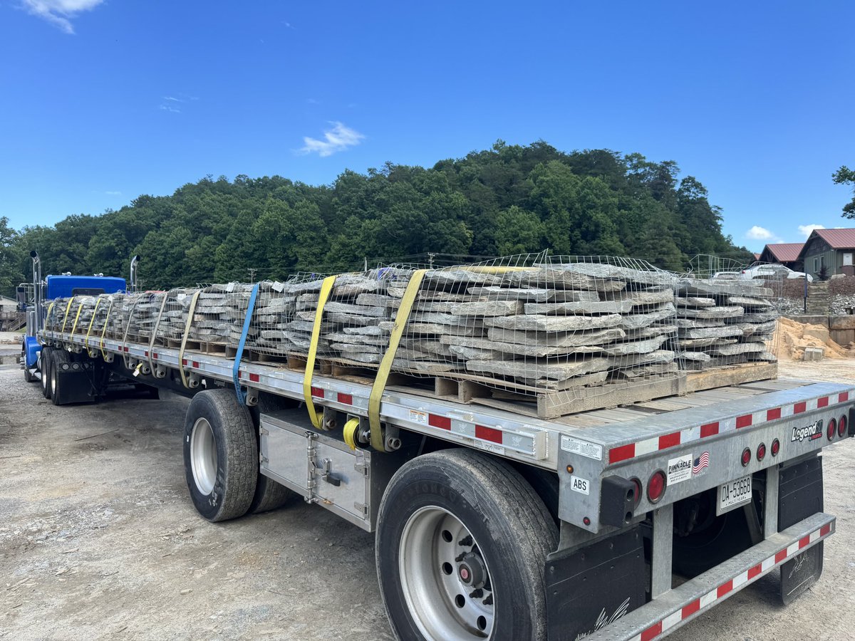 GetRealStone tweet media