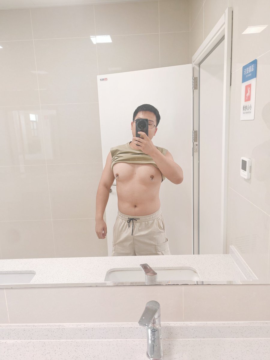 白泽 (@liubearonely) on Twitter photo 