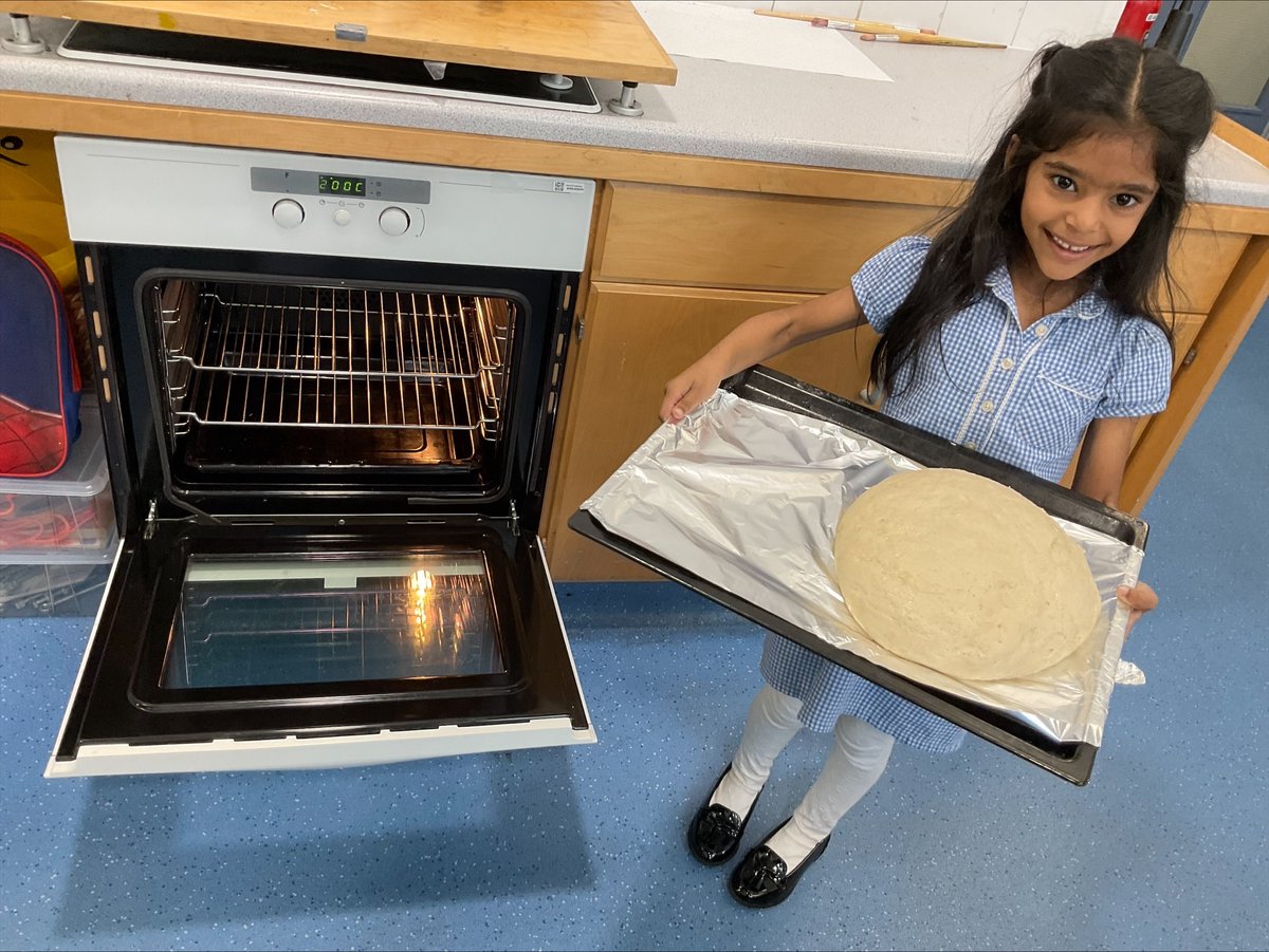 This week, Year 1 have baked our own bread! It was delicious!
We are writing instructions on how to bake the perfect loaf.