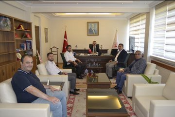 Ziyaret sonrası hatıra fotoğrafı