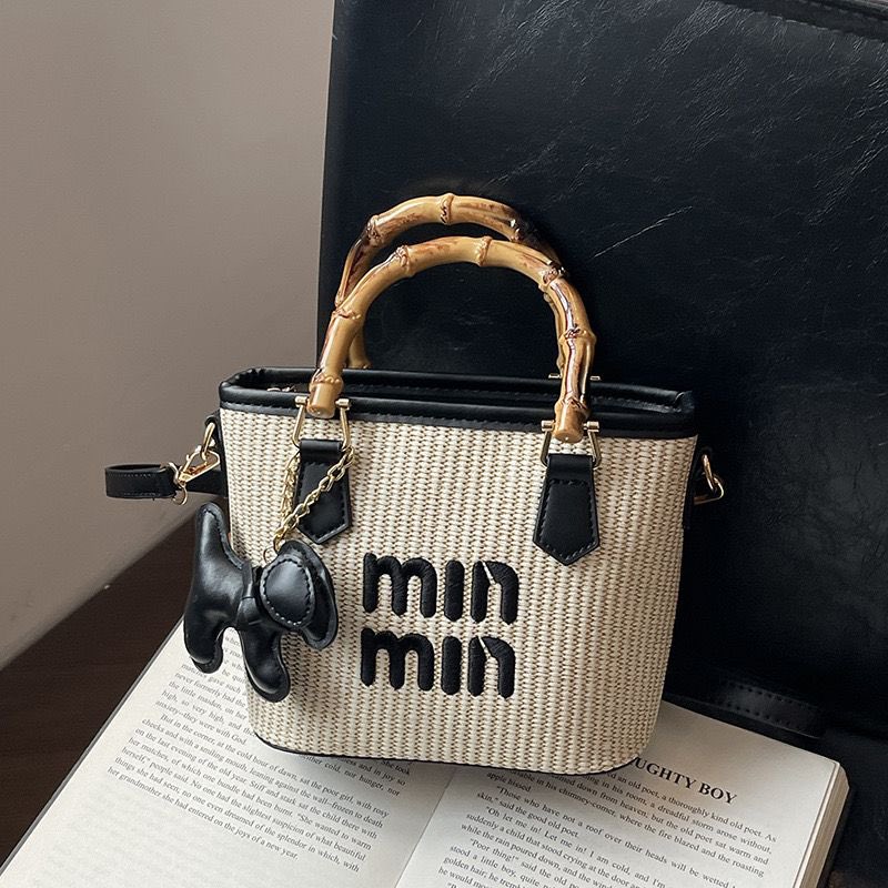 Ms Bee🌹 (@mrsdaviee) on Twitter photo Naomba nisaidie kuretweet ❤️
Pochi zetu za kipekee zinapatikana kwa
Tsh 33,000 tu!
Material: TOP NOTCH 🔥🔥
Simu yako, hela zako, na kila unachohitaji vikiwa salama na mitoko yako ikikaa smart!
📞 Piga/SMS/WhatsApp: 0683094746
Or DM <a href="/Lee_guidotti/">#DadaAko♏444</a>
#SokoLetu Naomba nisaidie kuretweet ❤️
Pochi zetu za kipekee zinapatikana kwa
Tsh 33,000 tu!
Material: TOP NOTCH 🔥🔥
Simu yako, hela zako, na kila unachohitaji vikiwa salama na mitoko yako ikikaa smart!
📞 Piga/SMS/WhatsApp: 0683094746
Or DM <a href="/Lee_guidotti/">#DadaAko♏444</a>
#SokoLetu