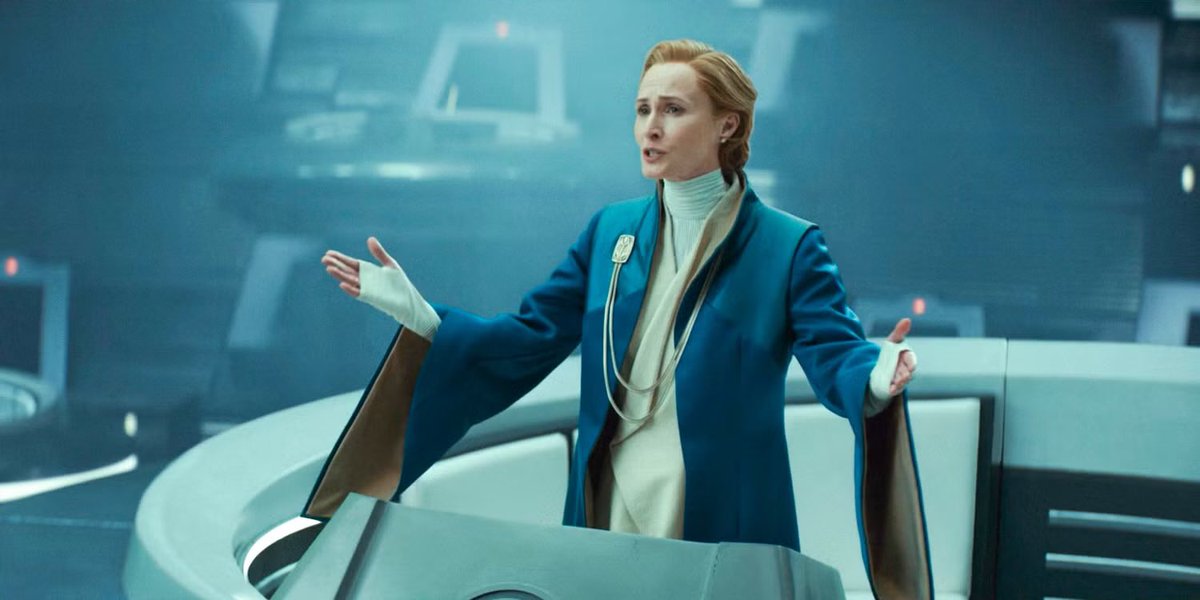 imhkenobi's tweet image. mon mothma had to lock in every era of hers. she’s girlbossing ✨