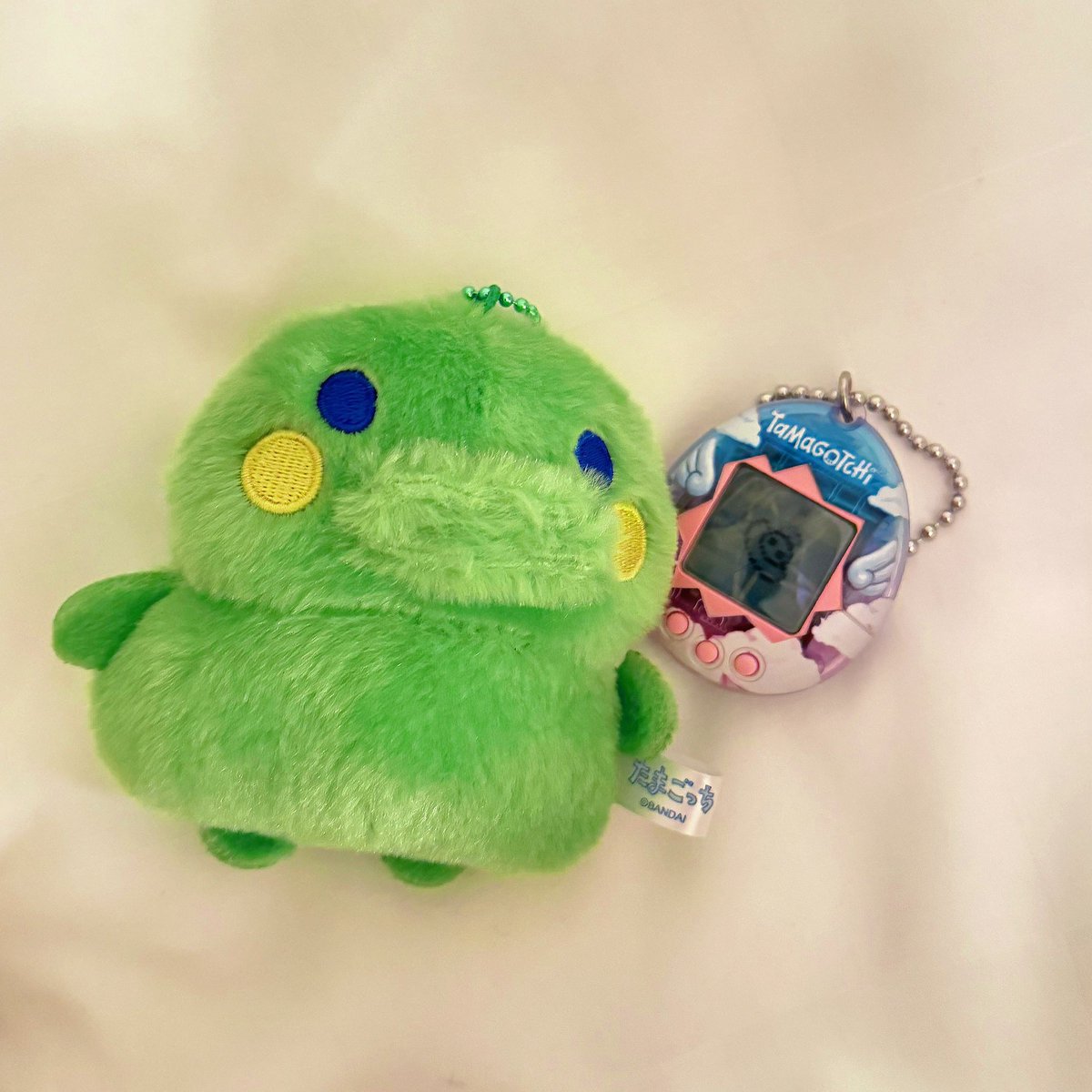 なにわ男子大西流星くんがTWSハンジンにプレゼントしてバッグにもつけ