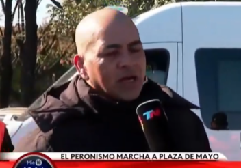 Vieron el pelado este que decía q hay que matar al presidente? bueno, tiene una causa por abusar de un menor. Imaginate estar del lado de esta gente.