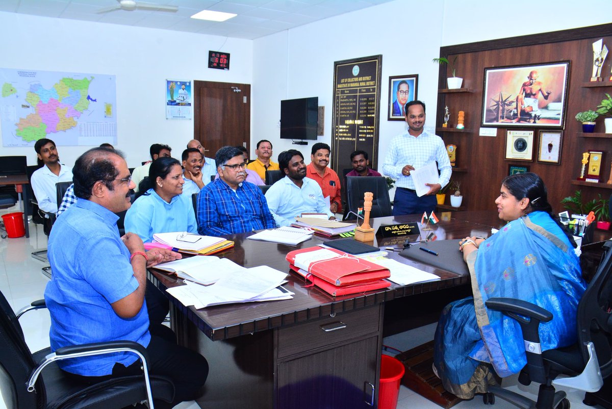 ఈనెల 21 న జిల్లా కేంద్రంలో జరిగే అంతర్జాతీయ యోగ దినోత్సవ నిర్వహణపై అధికారులతో సమీక్ష.
<a href="/TelanganaCMO/">Telangana CMO</a> 
<a href="/TelanganaCS/">Office of Chief Secretary, Telangana Govt.</a> 
<a href="/INC_Ponguleti/">Ponguleti Srinivasa Reddy</a> <a href="/iamkondasurekha/">Konda Surekha</a>