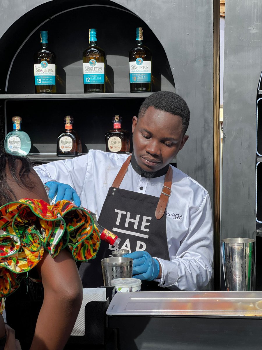 Party hassle free!

No need to worry about your party bar set anymore, just trust the #UBLSoireeExperience team 

Call them via 0800277000 to make an order or choose the package that’s best for your Soiree
#TheBarIsSet