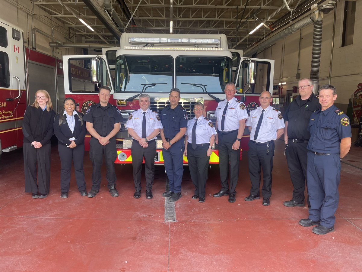 CONGRATULATIONS to Firefighter Chad Smith on his promotion to ACTING CAPTAIN today for Crew 1D! 🎉
He has held an important role with our current recruit class and is always a positive and passionate teammate on any project. 

Join us in celebrating this milestone for him! 🚒