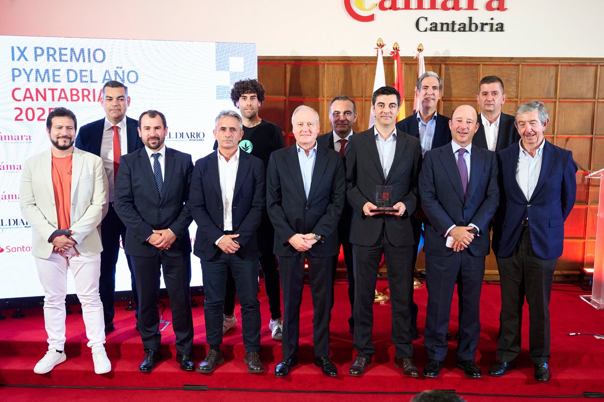 COPSESA (@copsesa) on Twitter photo 👏 ¡COPSESA galardonada con el premio Pyme a la Formación y el Empleo en los IX Premios PYME del Año!
📢 Estos premios son otorgados por la <a href="/camarascomercio/">Cámara de España</a> <a href="/CamaraCantabria/">Cámara de Comercio de Cantabria</a> <a href="/CamaraTorrelave/">Cámara Torrelavega</a> <a href="/santander_es/">Santander España</a> y <a href="/dmontanes/">eldiariomontanes.es</a>. 👏 ¡COPSESA galardonada con el premio Pyme a la Formación y el Empleo en los IX Premios PYME del Año!
📢 Estos premios son otorgados por la <a href="/camarascomercio/">Cámara de España</a> <a href="/CamaraCantabria/">Cámara de Comercio de Cantabria</a> <a href="/CamaraTorrelave/">Cámara Torrelavega</a> <a href="/santander_es/">Santander España</a> y <a href="/dmontanes/">eldiariomontanes.es</a>.