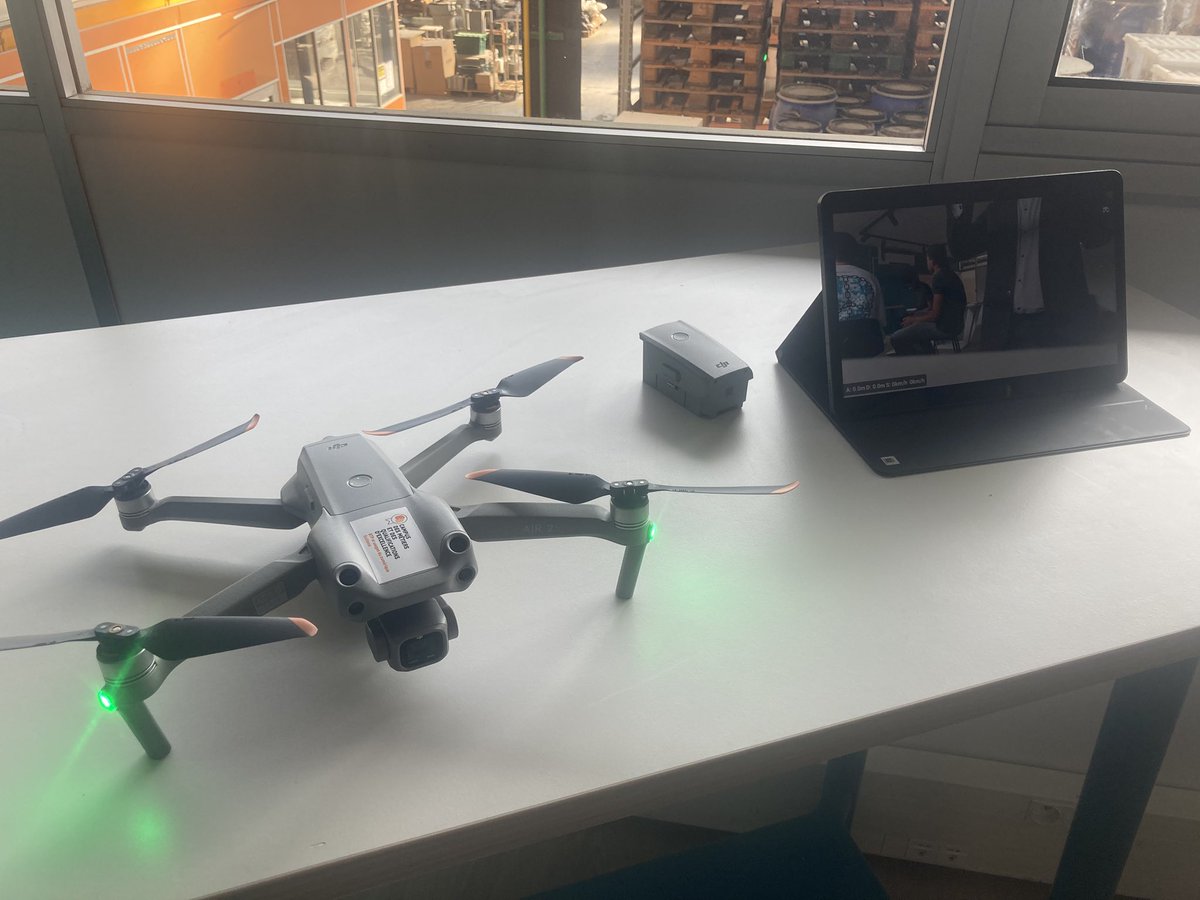 Les élèves du #stage2nde organisé par <a href="/actoulouse/">Académie de Toulouse</a> ont visité le tiers lieu du #CMQ campus des métiers et qualifications du BTP utilisant des technologies de pointe : réalité virtuelle, cube immersif, BIM, #drone, labos pour tests matériaux. #orientation #Innovation  <a href="/DRAFPICA_Occ/">DRAFPICA Occitanie</a>