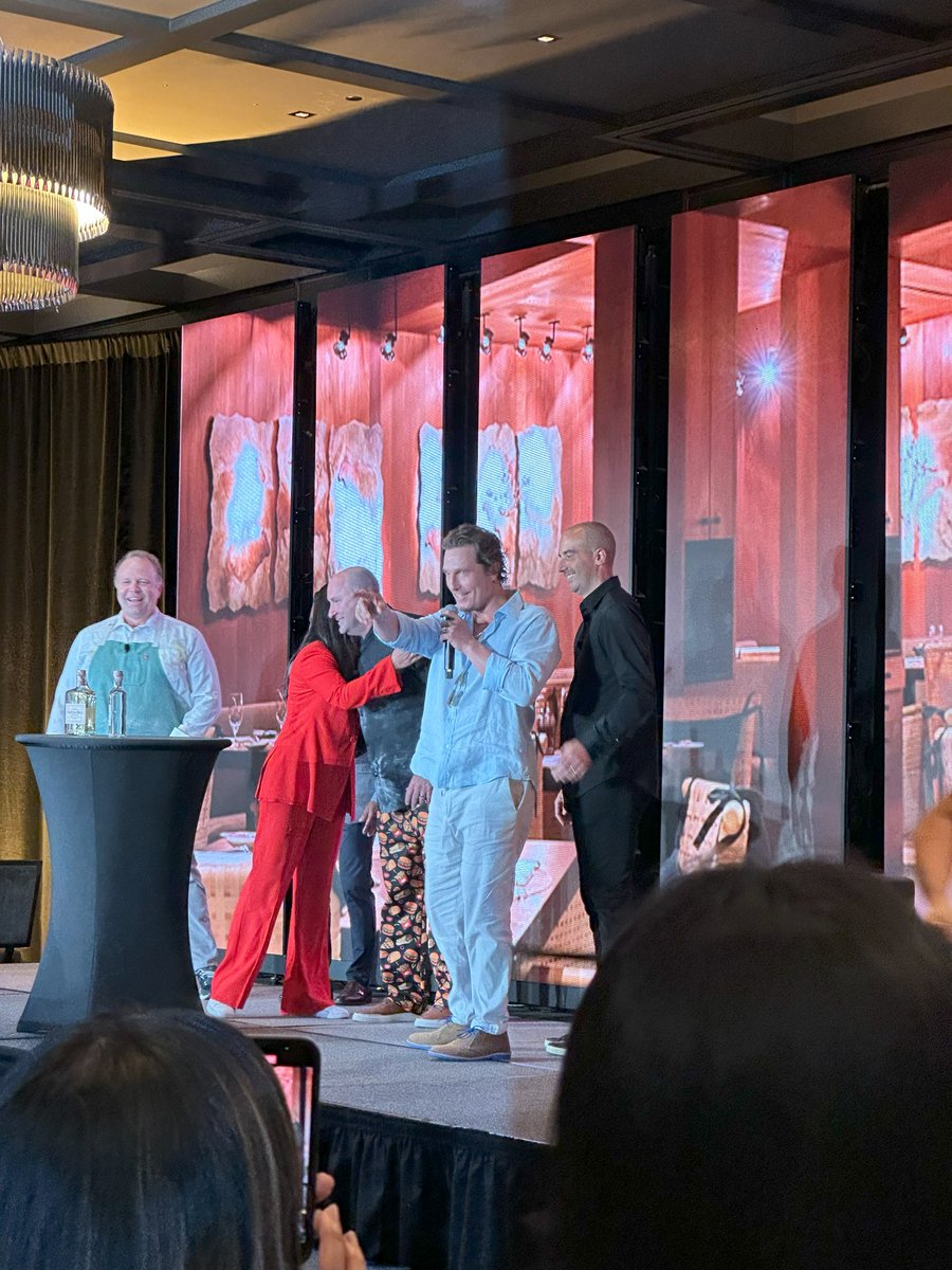 ConConcepts's tweet image. From meaningful moments to Matthew McConaughey, Lazy Dog Restaurants’ Annual Summit was all about Passion for the Perfect Experience. We&apos;re proud to collaborate with a brand that turns everyday wins into something unforgettable.